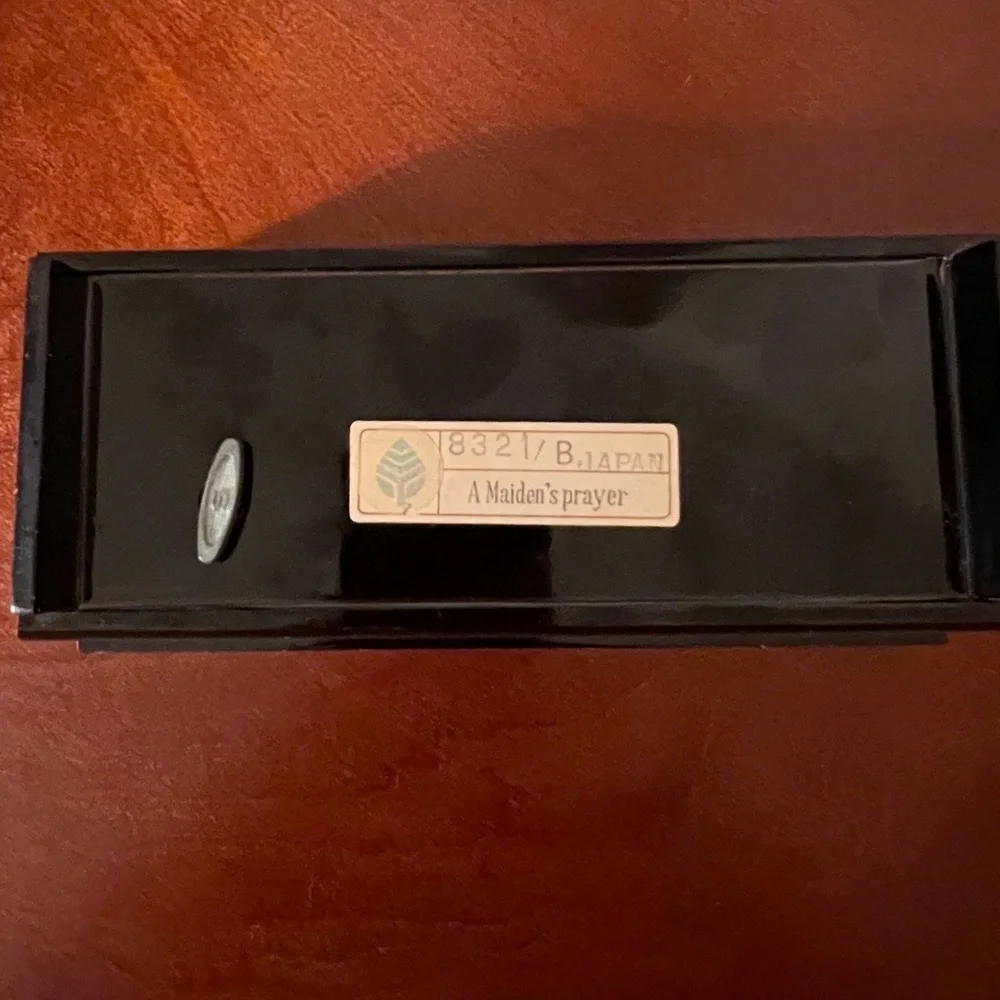 Japanese Vintage Fuji Black Lacquer Music Jewelry Box with Mirror inside.